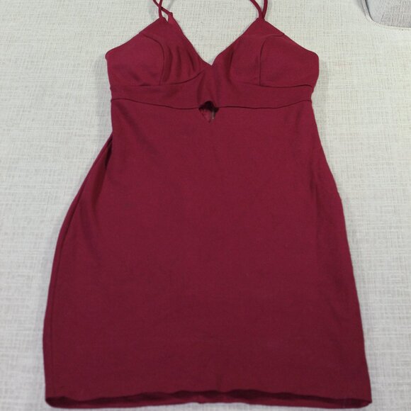 Joe & Elle Dresses & Skirts - Joe & Elle Maroon Body Con Dress